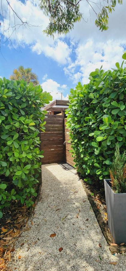 Private Aparment Studio In The Hard Of Miami Unit # 6 Opa-locka 외부 사진